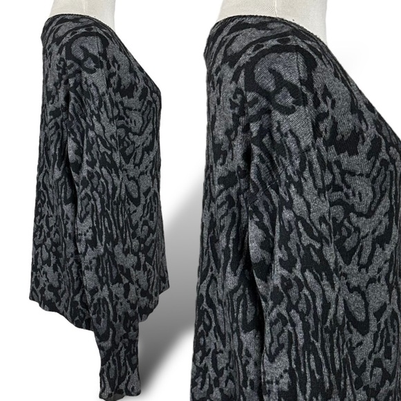 PAM & GELA Juicy Couture V Neck Cashmere Wool Sweater Size Small Black Leopard - Picture 10 of 15